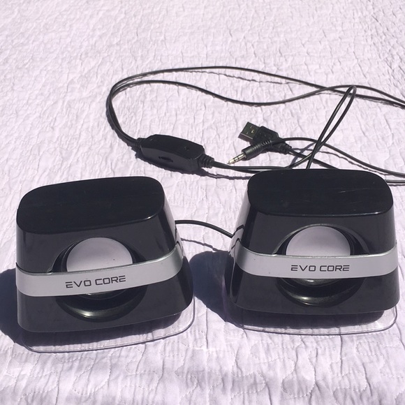 Evo Speakers that light up - Picture 8 of 11